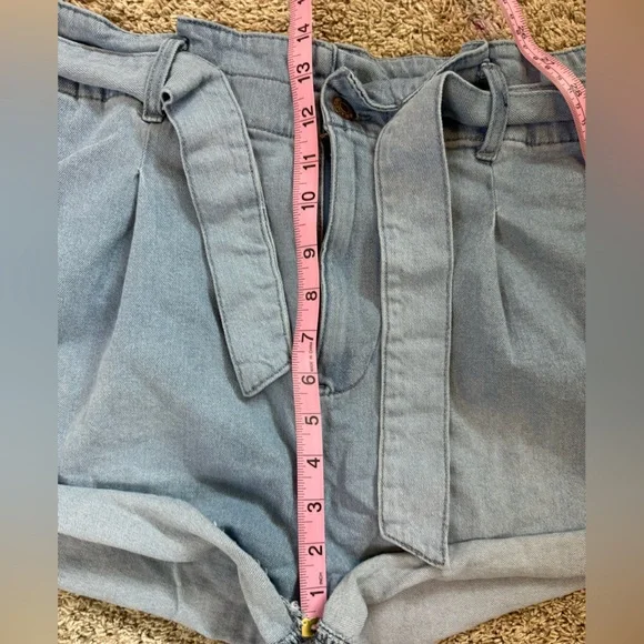 Calvin Klein High Rise Paperbag-Waist Jean Shorts - Picture 9 of 10